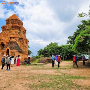 Private Car Ho Chi Minh To Nha Trang-Saigon Locals Travel