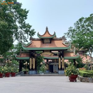 Saigon To Cu Chi Tunnels By Limousine-Saigon Locals Travel