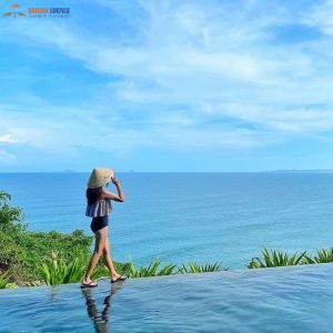 Luxury Car Quy Nhon To Nha Trang-Saigon Locals Travel