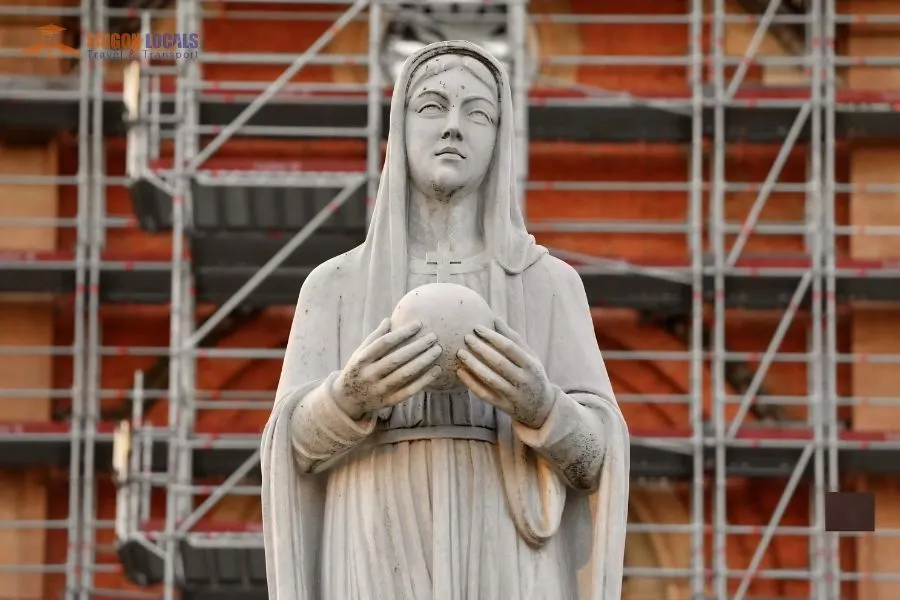 Discover Saigon Notre Dame Cathedral – Saigon Locals