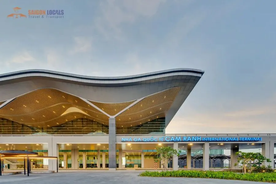 Terminal 2 (T2)