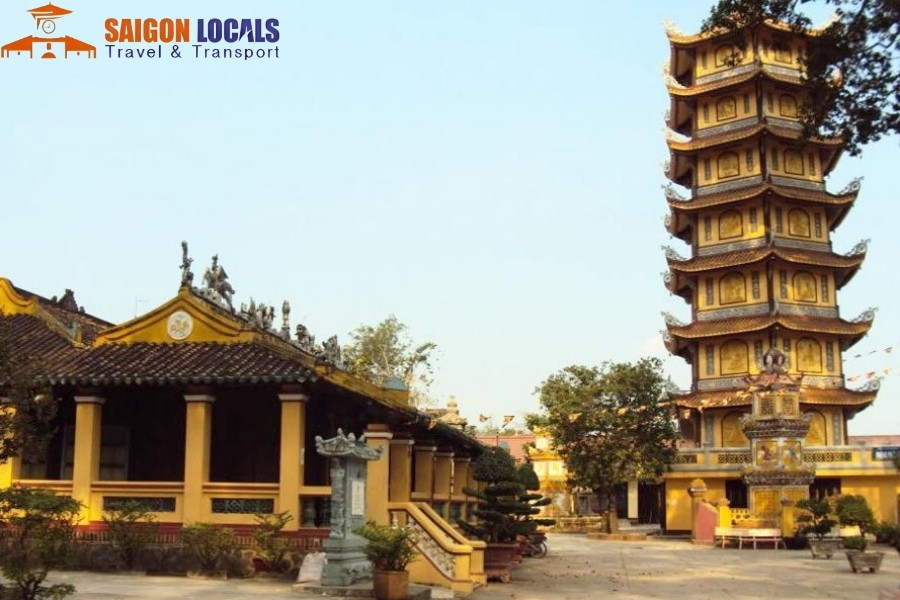 Ho Chi Minh To Binh Duong Private Car - Saigon Locals