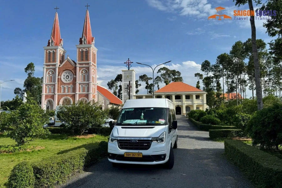 Phu My Port To Saigon Limousine Transfer - Saigon Locals