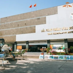 Phu My Port To Ho Chi Minh Luxury Car Transfer - Saigon Locals