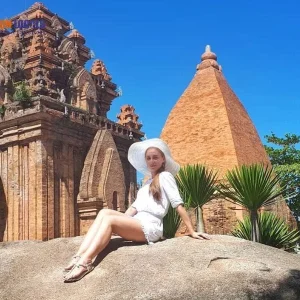 private car Nha Trang to Hoi An - Saigon Locals