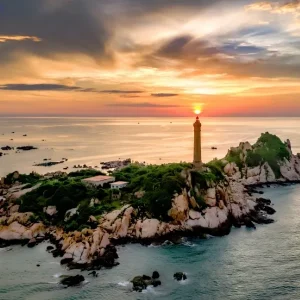 Quy Nhon To Mui Ne Limousine - Saigon Locals