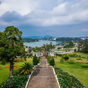 Quy Nhon To Dalat Luxury Car - Saigon Locals